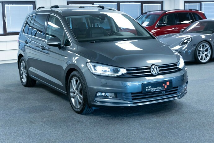 volkswagen-touran-bensin-2017-big-3