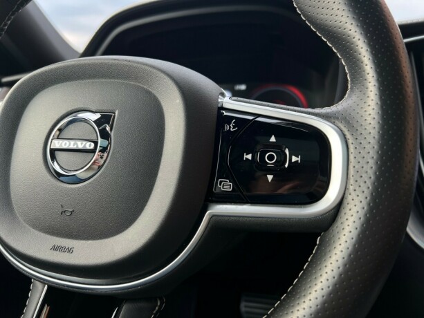 volvo-xc-60-elektrisitetbensin-2018-big-14