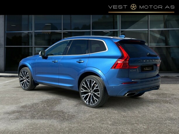 volvo-xc-60-elektrisitetbensin-2018-big-4