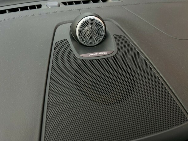 volvo-xc-60-elektrisitetbensin-2018-big-16