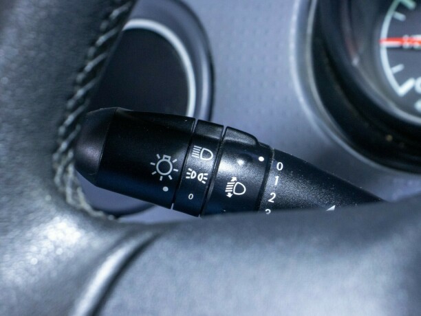 mitsubishi-colt-bensin-2007-big-31