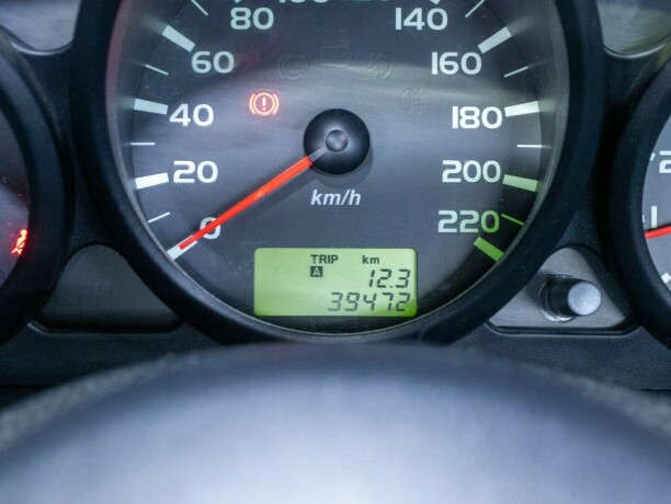 mitsubishi-colt-bensin-2007-big-30