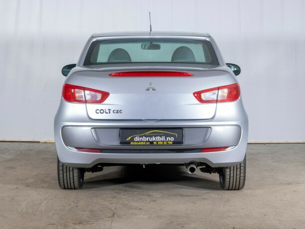 mitsubishi-colt-bensin-2007-big-9