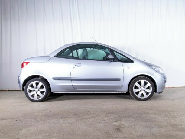 mitsubishi-colt-bensin-2007-big-6