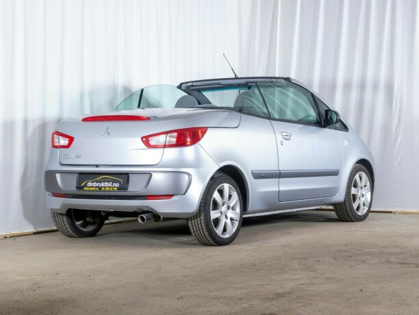 mitsubishi-colt-bensin-2007-big-8