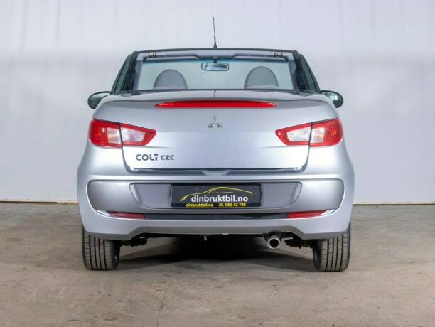 mitsubishi-colt-bensin-2007-big-10