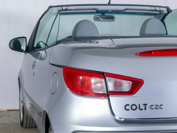 mitsubishi-colt-bensin-2007-big-11