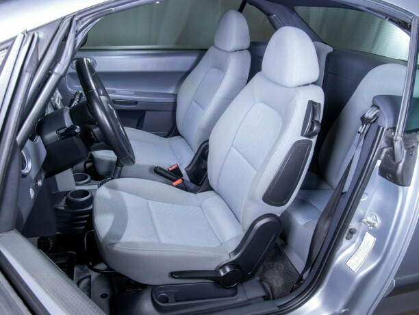 mitsubishi-colt-bensin-2007-big-43