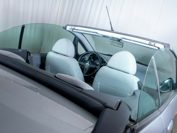 mitsubishi-colt-bensin-2007-big-15