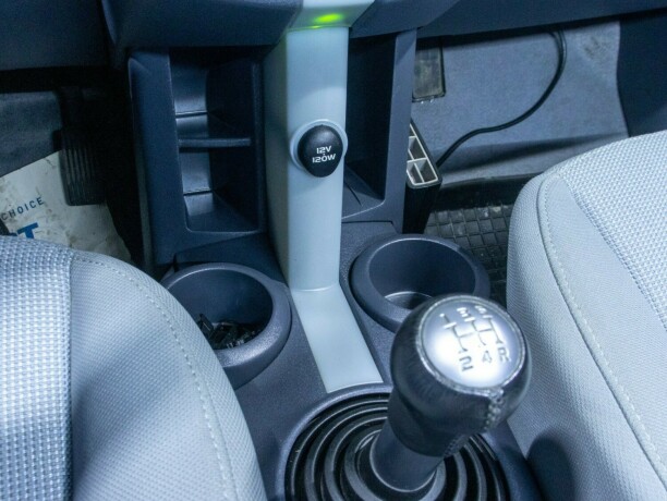 mitsubishi-colt-bensin-2007-big-36