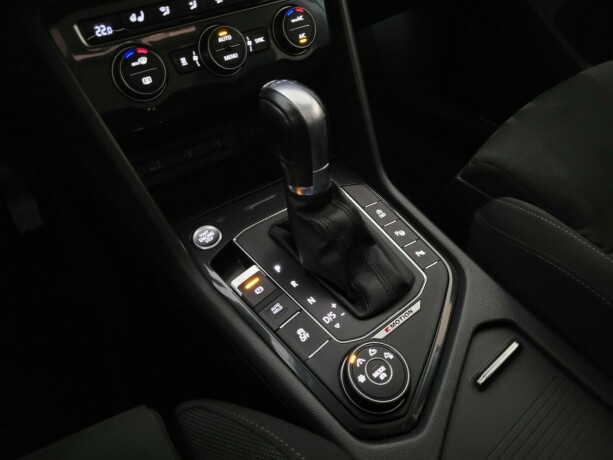 volkswagen-tiguan-diesel-2018-big-24