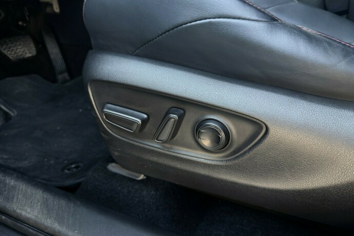 toyota-rav4-plug-in-hybrid-elektrisitetbensin-2023-big-16