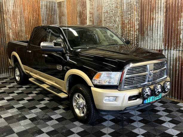 dodge-ram-diesel-2012-big-1