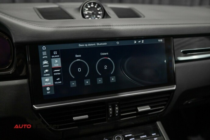 porsche-cayenne-elektrisitetbensin-2018-big-59