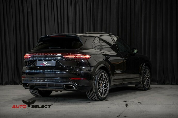 porsche-cayenne-elektrisitetbensin-2018-big-15