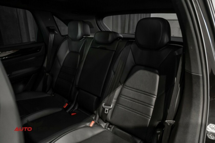 porsche-cayenne-elektrisitetbensin-2018-big-22