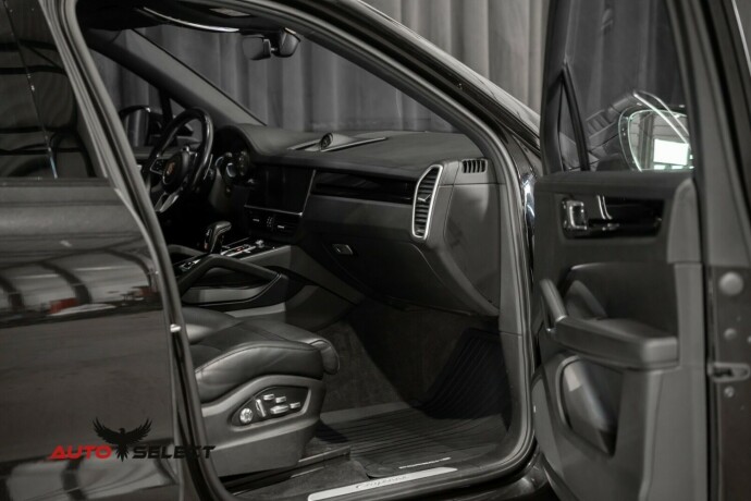 porsche-cayenne-elektrisitetbensin-2018-big-23