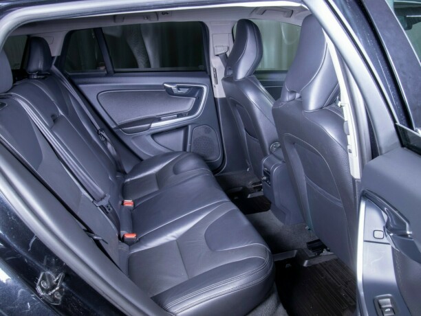 volvo-v60-diesel-2013-big-47