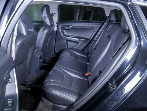 volvo-v60-diesel-2013-big-42