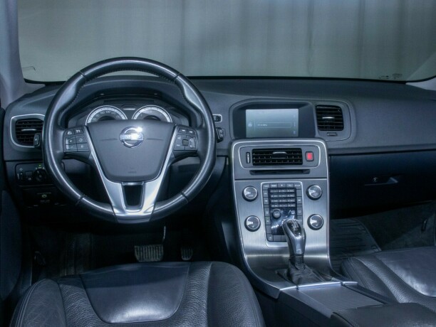 volvo-v60-diesel-2013-big-29