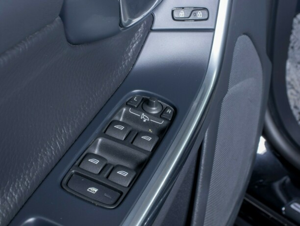 volvo-v60-diesel-2013-big-19