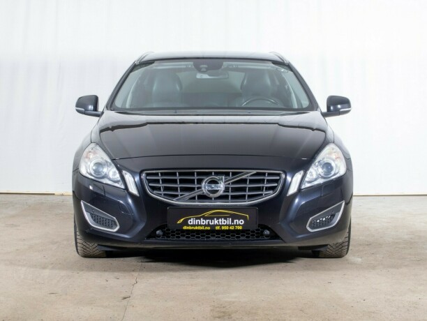 volvo-v60-diesel-2013-big-1