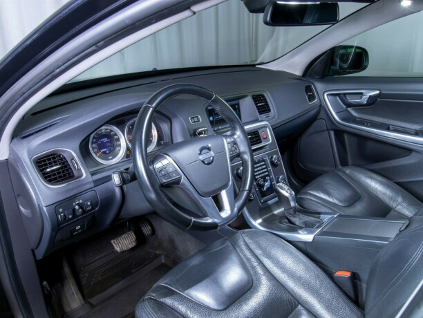 volvo-v60-diesel-2013-big-39