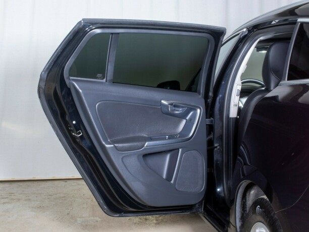 volvo-v60-diesel-2013-big-17