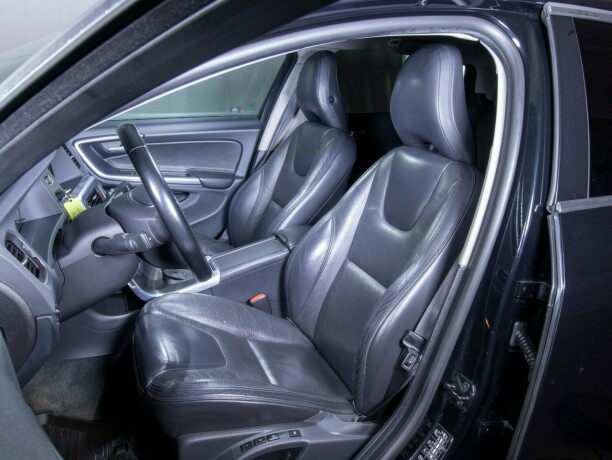 volvo-v60-diesel-2013-big-41