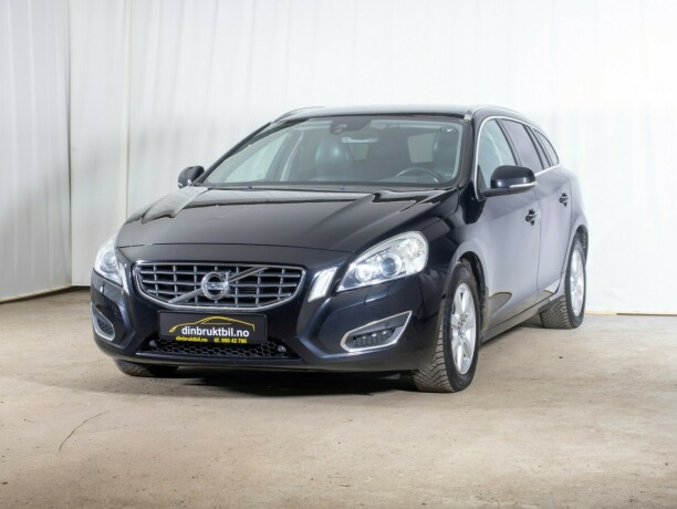 volvo-v60-diesel-2013-big-2