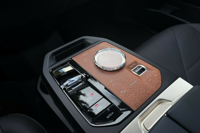 bmw-ix-elektrisitet-2022-big-24