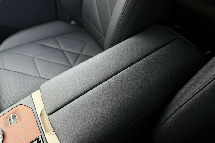 bmw-ix-elektrisitet-2022-big-25