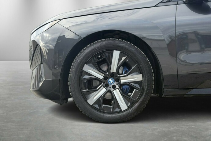 bmw-ix-elektrisitet-2022-big-13