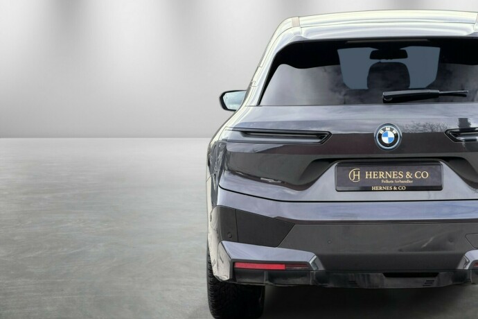 bmw-ix-elektrisitet-2022-big-7