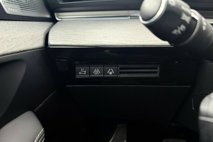 peugeot-508-bensin-2020-big-15