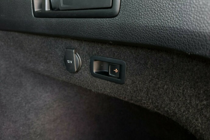 volkswagen-passat-diesel-2019-big-13