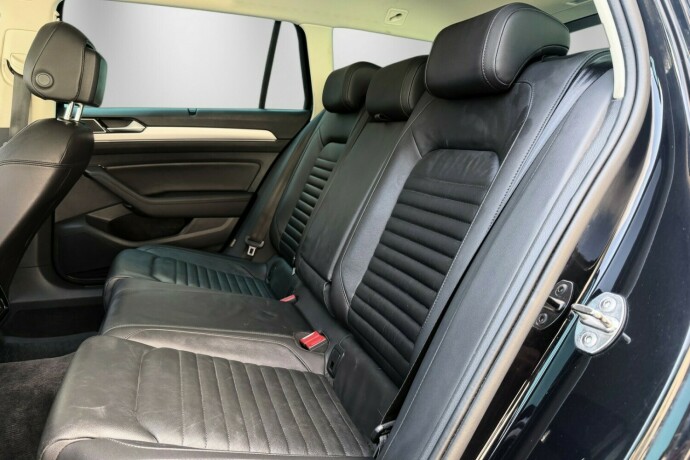 volkswagen-passat-diesel-2019-big-36