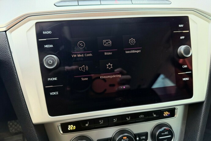 volkswagen-passat-diesel-2019-big-30