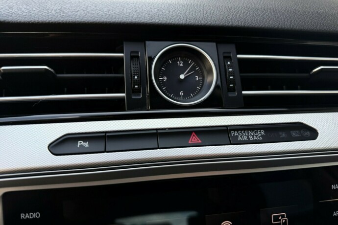 volkswagen-passat-diesel-2019-big-35