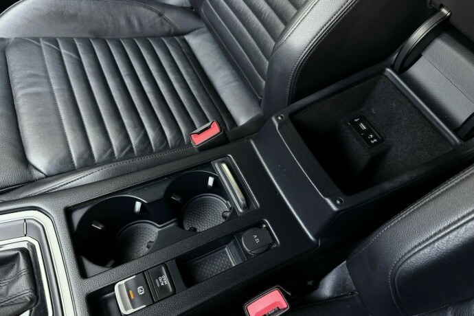 volkswagen-passat-diesel-2019-big-27