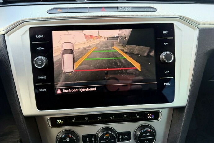 volkswagen-passat-diesel-2019-big-32