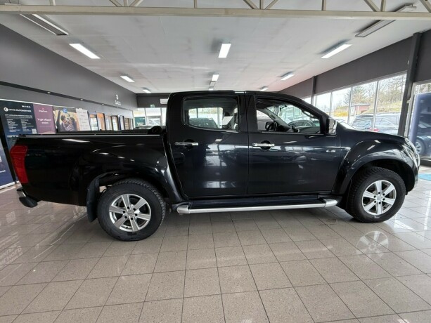 isuzu-d-max-diesel-2012-big-7
