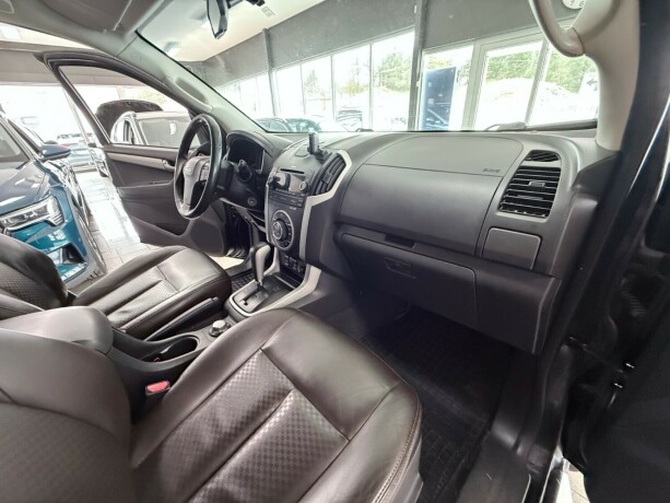 isuzu-d-max-diesel-2012-big-23