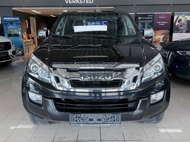 isuzu-d-max-diesel-2012-big-1