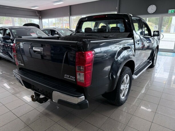 isuzu-d-max-diesel-2012-big-6