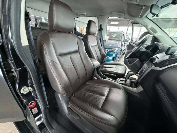 isuzu-d-max-diesel-2012-big-22