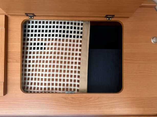 knaus-royale-580-uk-lav-seng-bak-k248yeseng-sittegruppe-gulvvarme-stekeovn-2010-big-52