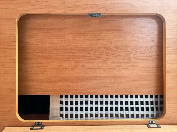 knaus-royale-580-uk-lav-seng-bak-k248yeseng-sittegruppe-gulvvarme-stekeovn-2010-big-59