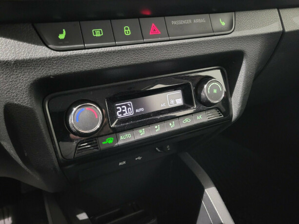 skoda-fabia-bensin-2018-big-15