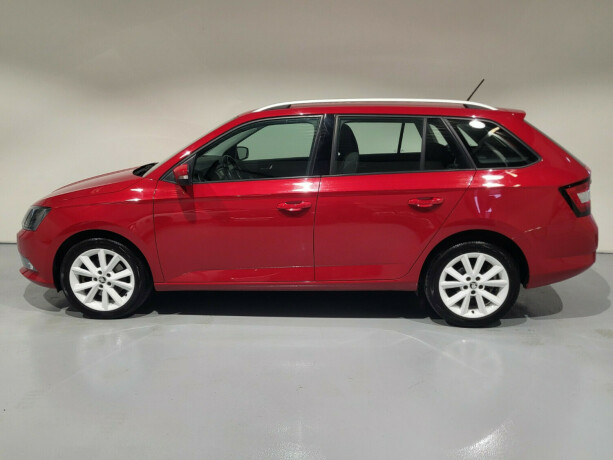 skoda-fabia-bensin-2018-big-4